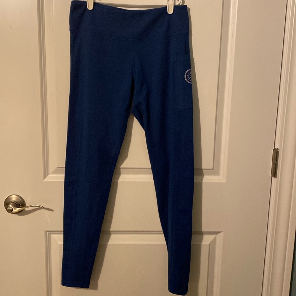 Women’s medium leggings